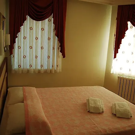 Hotel Ikbalhan *