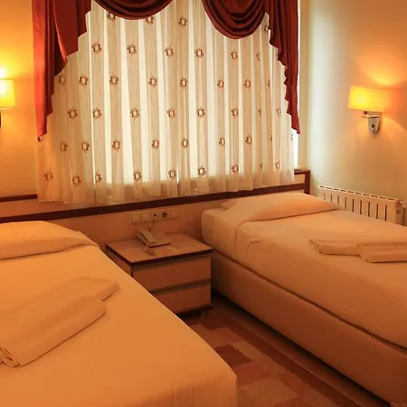Ikbalhan Hotel *